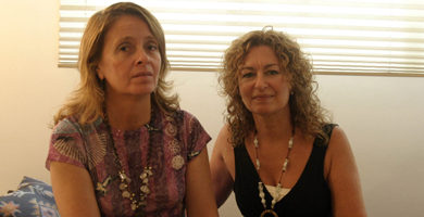 Buenos Aires, 20-02-08
Alejandra Cucien y Lucila De la Serna, madres de la tragedia de Santa Fe (colegio ECCOS).-
foto: Damian Neustadt/La Capital